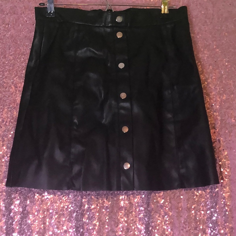 H&M skater button skirt